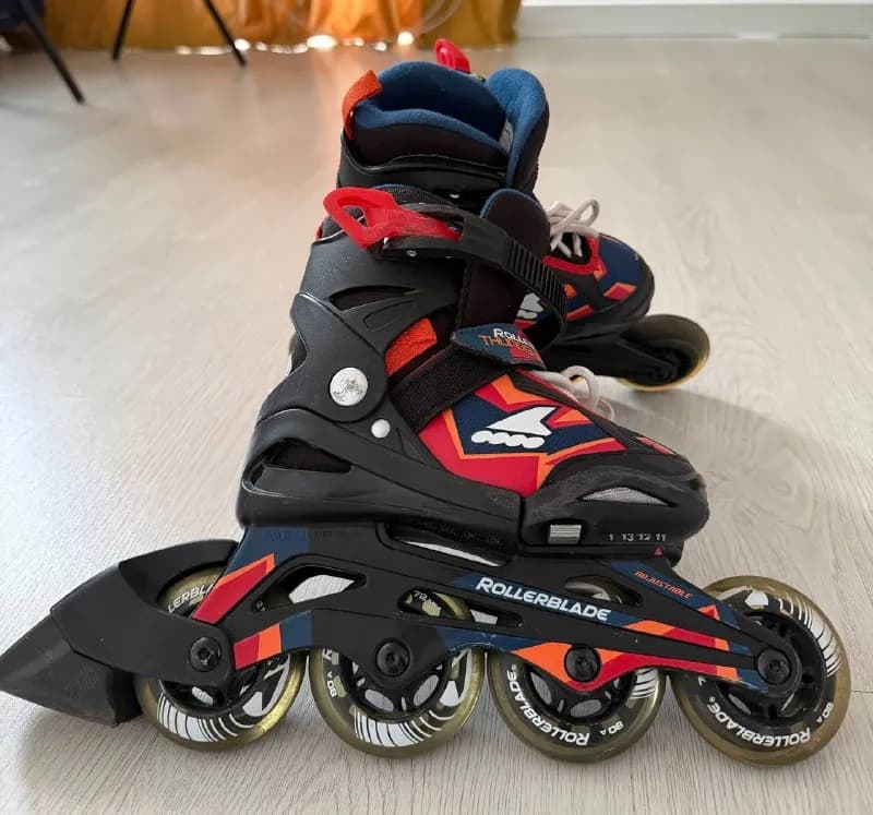 Rollerblade Thunder. Размер 26-29 (регулируемый). Ролики полностью исправны, всё работает, состояние — Тбилиси — 140 ₾