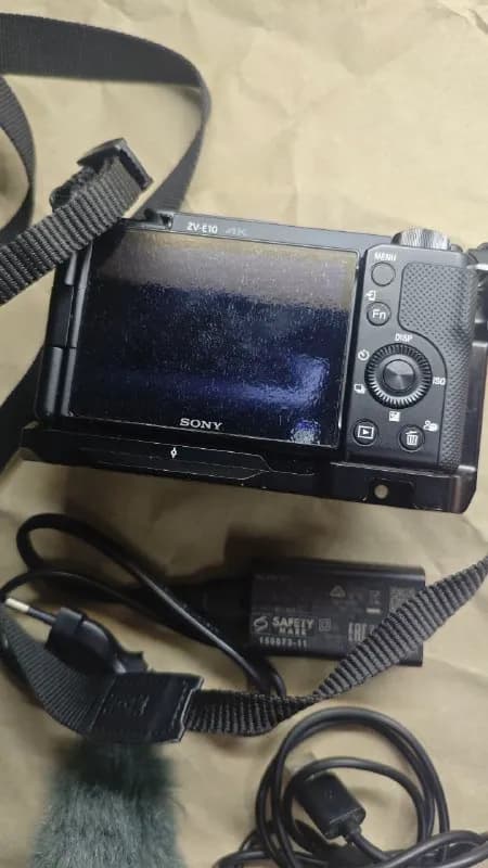 sony zv e10 кит 16-50, черная. — Тбилиси — 1,800 ₾