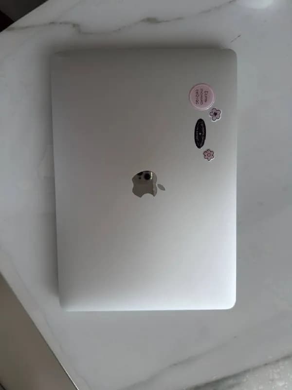 MacBook Air M[телефон]/256 GB — Тбилиси — 1600 ₾