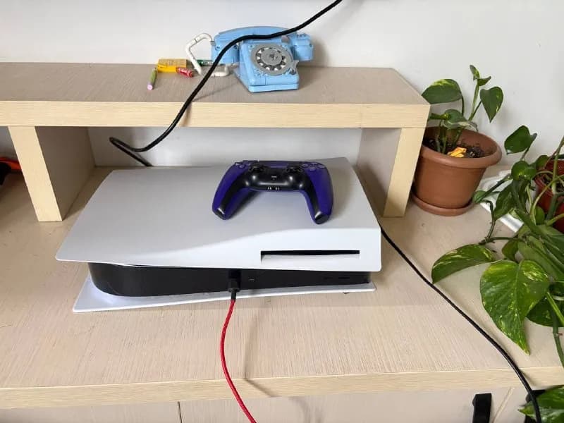 PlayStation 5. Покупалось в декабре. Уже б/ушкой. Все отлично работает — полгода играли и радовались — Тбилиси — 1 200 ₾