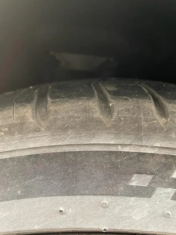2 шины Michelin Pilot Sport 5 225/45 ZR 18, пробег ~10.000 км, цена за две шины 500 GEL. — Тбилиси — 500 ₾