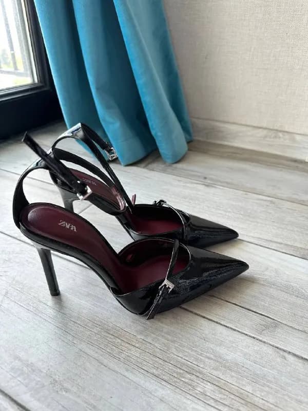 Zara 38 размер. Новые. Надевала только дома, никуда в них не выходила. 90 лари. — Тбилиси — 90 ₾