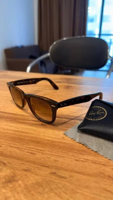 Очки Ray Ban Wayfarer — Батуми — 150 ₾