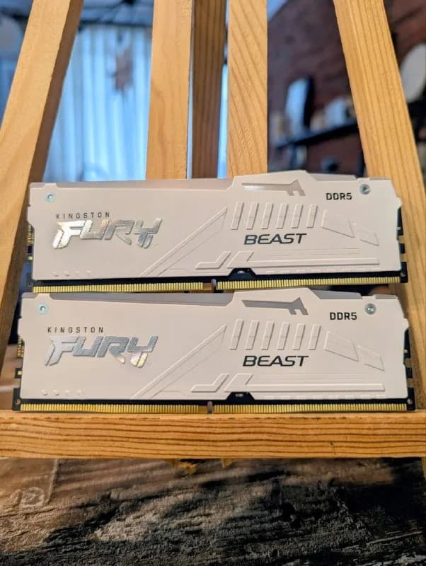 2 комплекта оперативной памяти DDR5, каждый по 1650 лари. Подробнее: — Тбилиси — 1 650 ₾