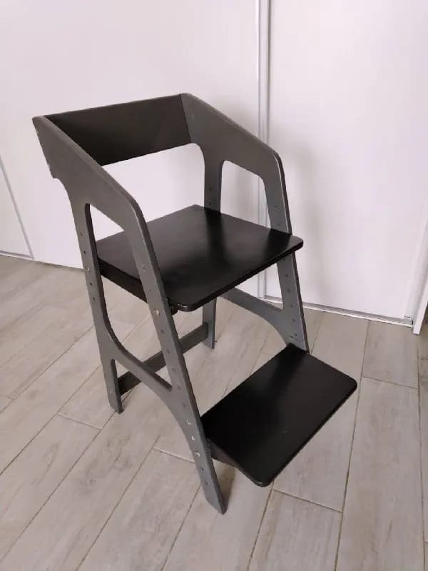 Стул ростовой — Батуми — 120 ₾
