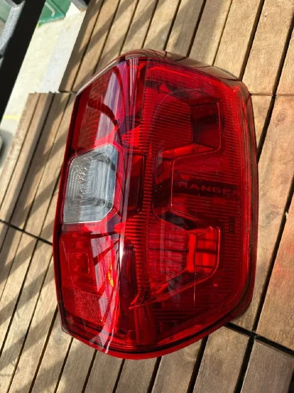 Фара задняя правая Ford Ranger [телефон] — Тбилиси — 700 ₾