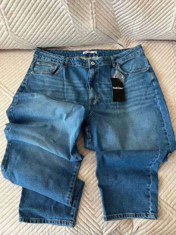Женские джинсы — абсолютно новые 🆕 — Батуми — 25 ₾
