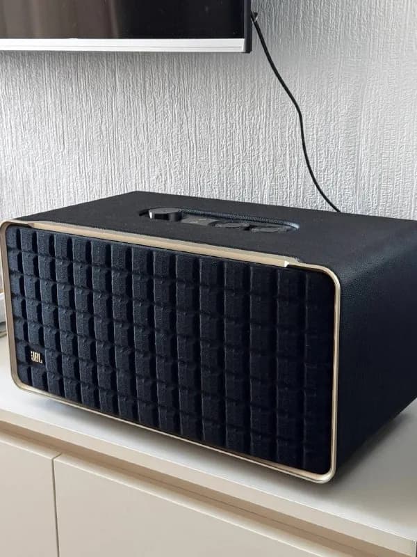 JBL Authentics 500 Black — Батуми — 1,100 ₾