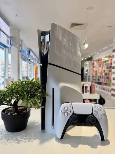 PlayStation 5 slim 1 ТБ дисковая версия в идеальном состоянии 1300 лари — Батуми — 1 300 ₾