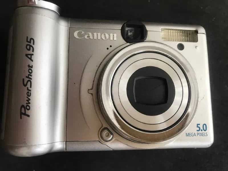 CANON A95, c механическим зумом, никогда не вскрывался, всё работает, передаёт неправильно цвета, нужна з — Батуми — 45 ₾