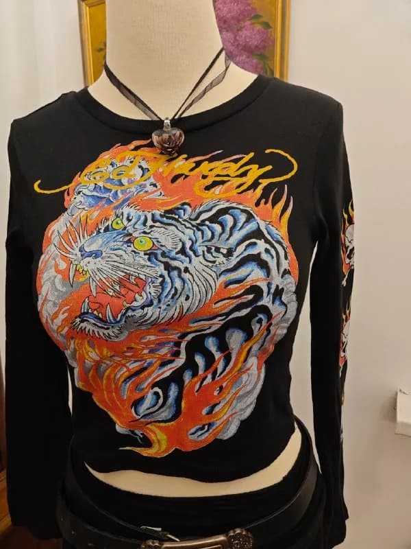 Ed Hardy новый размер s 80 лари, мне не подошёл размер, очень мягкая и приятная ткань. Точные замеры — Тбилиси — 80 ₾