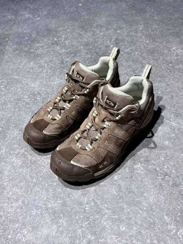 Salomon vintage suede hiking shoes, 2010, women’s, size 7.5 US / 39 1/3 EU (24.5 cm), 250 gel. — Тбилиси — 250 ₾