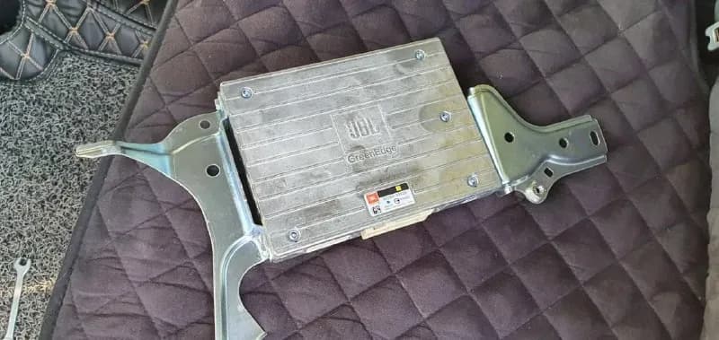 JBL на камри 50 — Тбилиси