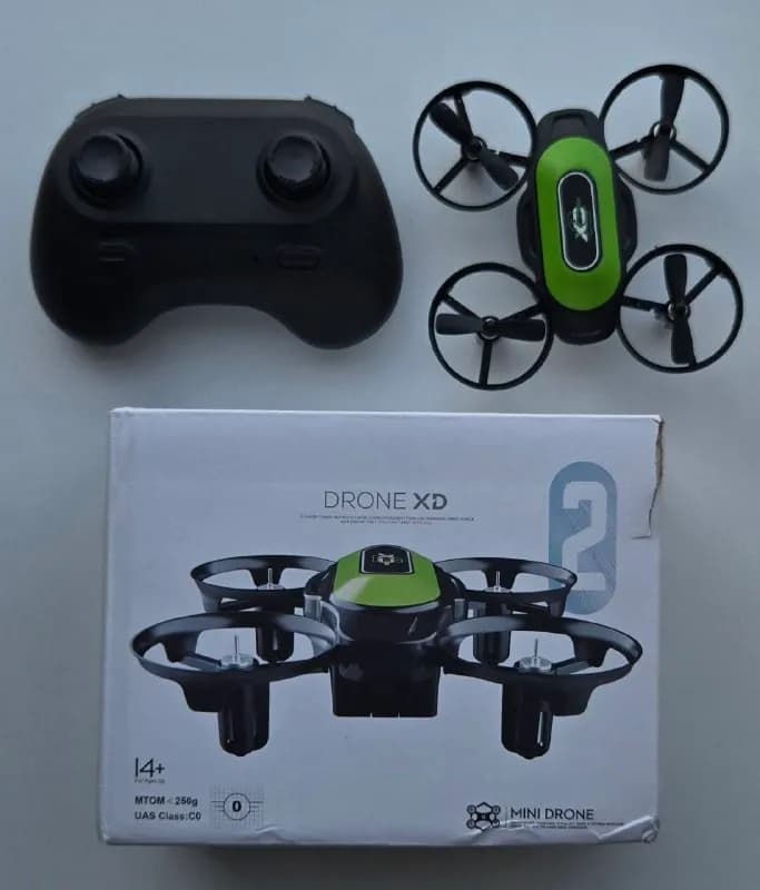 Drone XD 25₾. Отличная игрушка для дома. Легкий, безопасен для стен (пропеллеры в защите). Без камер — Тбилиси — 25 ₾