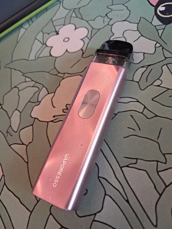 vaporesso xros 4 mini ice pink, хорошее состояние, почти ни одной коцки. Коробка, инструкция, родной — Тбилиси — 60 ₾