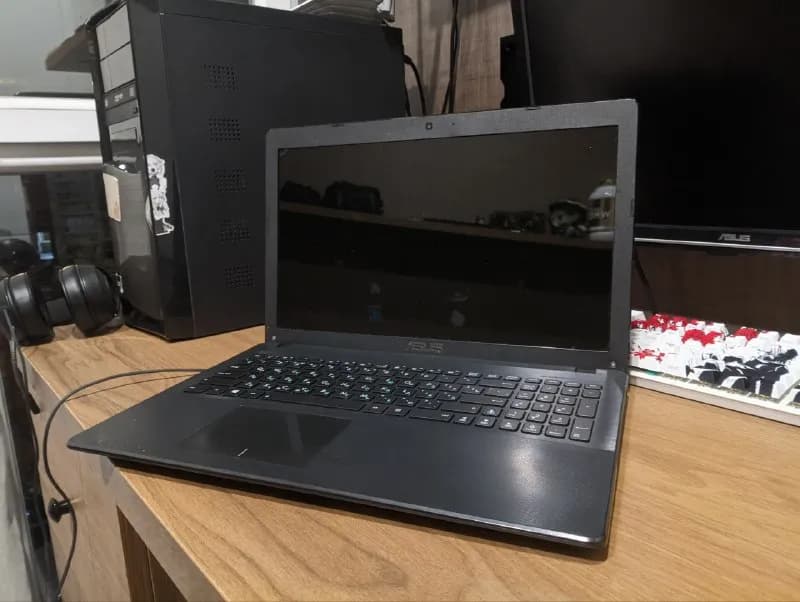 Asus X552MD — Батуми — 10 ₾