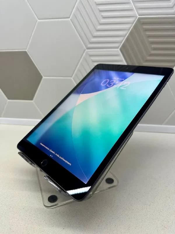 Apple iPad [телефон]GB Wi-Fi — 350 GEL 🍏 — Батуми — 350 ₾