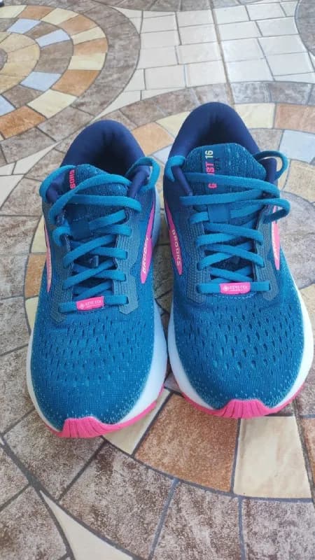 Brooks Ghost 16 GTX в расцветке Moroccan Blue/Pink. — Батуми — 120 ₾