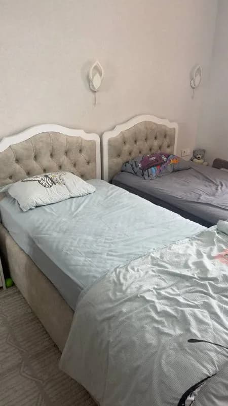 2 кровати с местами для хранения — Батуми