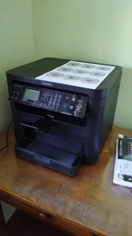 Canon MF210. Заправлен, обслужен. В подарок новый запасной картридж. Авлабари. 300 лари. — Тбилиси — 300 ₾
