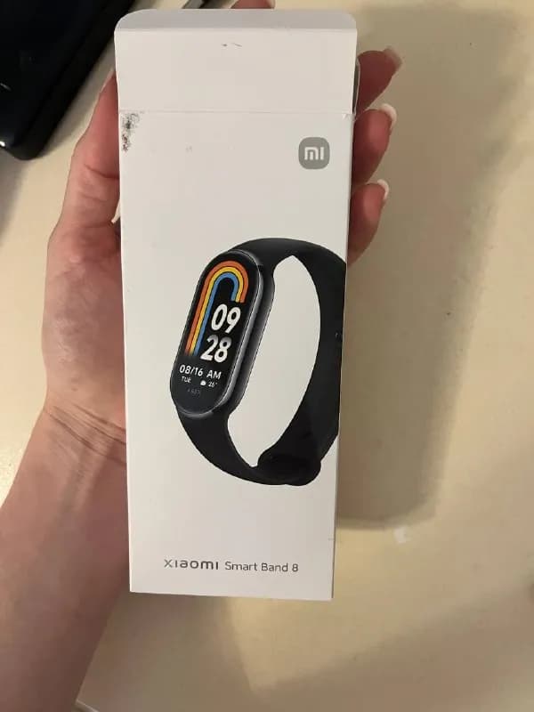 Xiaomi Smart Band 8 в отличном рабочем состоянии. Был подарен, пользовалась совсем немного, сейчас л — Батуми — 100 ₾