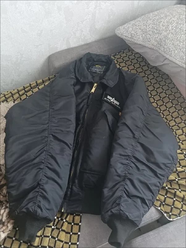 Бомбер альфа — Батуми — 450 ₾