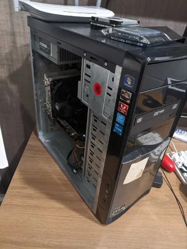 PC: E5 2680v4, 16GB DDR4 ECC 2666, 256GB SSD (95% pieno), GTX 1050 Ti 4GB, 460W Cooler Master, Wifi� — Батуми — 900 ₾