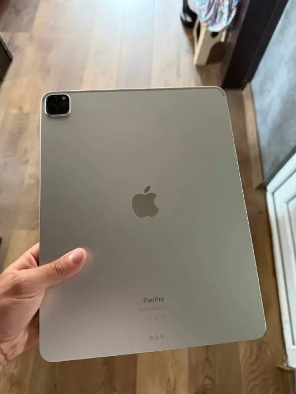iPad Pro 12.9 6th generation 256gb — Тбилиси — 1750 ₾