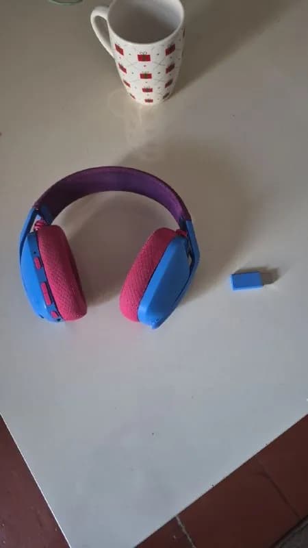 Logitech g435 полностью работают 100% оригинал покупались в Москве, продам за 220 ларри — Тбилиси — 220 ₾