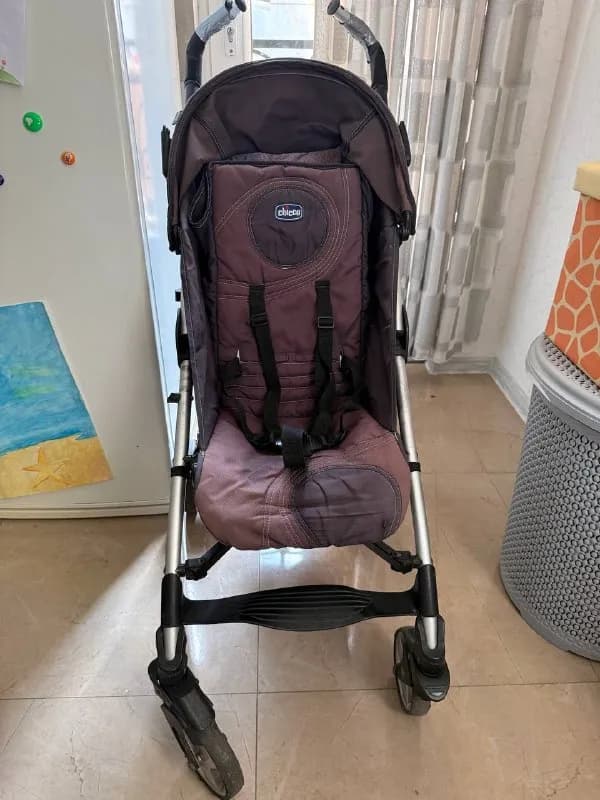 chicco. Выгорела, ручки можно заменить — Батуми — 20 ₾