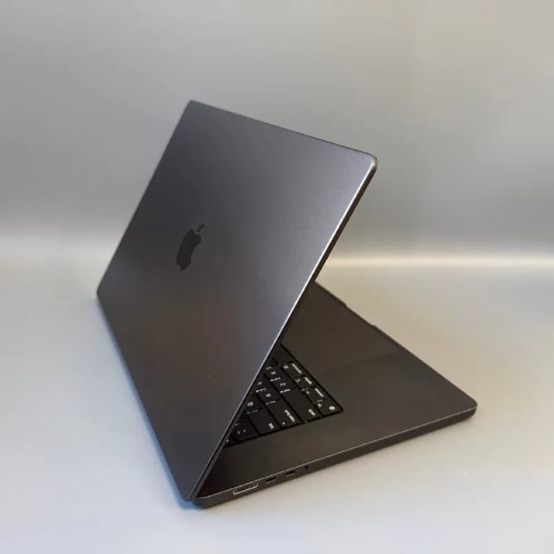MacBook Pro 16, чип M3 Pro, 18 ГБ / 512 ГБ SSD — Батуми — 3 200 ₾