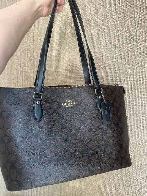 Coach Signature Tote. — Батуми — 260 ₾