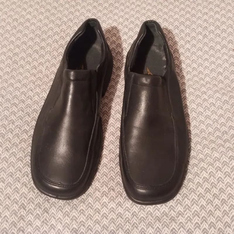 42, широкая колодка, удобные для ноги. — Тбилиси — 100 ₾