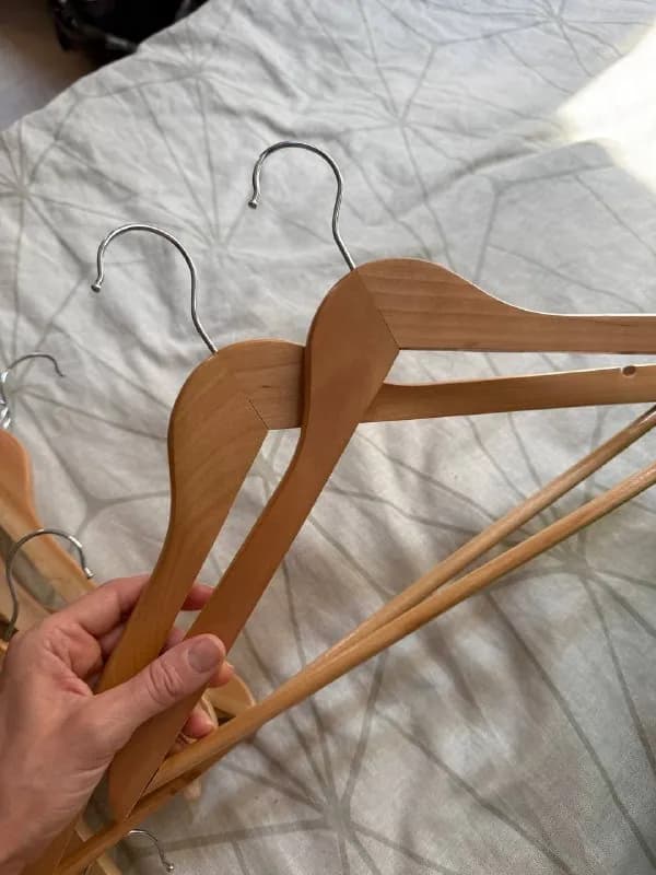 Вешалки деревянные новые — Батуми — 15 ₾