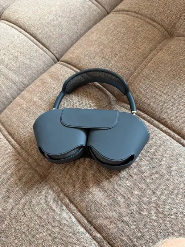 Apple AirPods Max (Space Gray) — Идеальное состояние + Гарантия — Батуми — 390 $