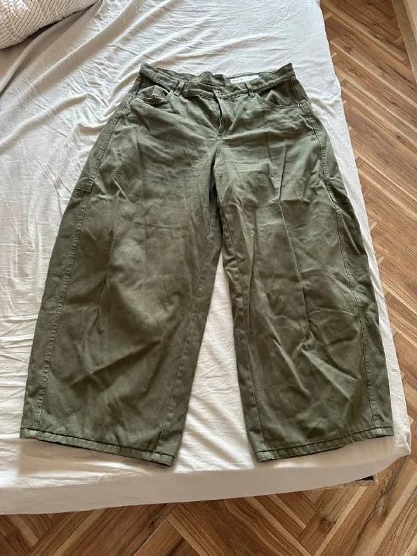 Bershka новые (EUR 42) — 100 Лари — Батуми — 100 ₾