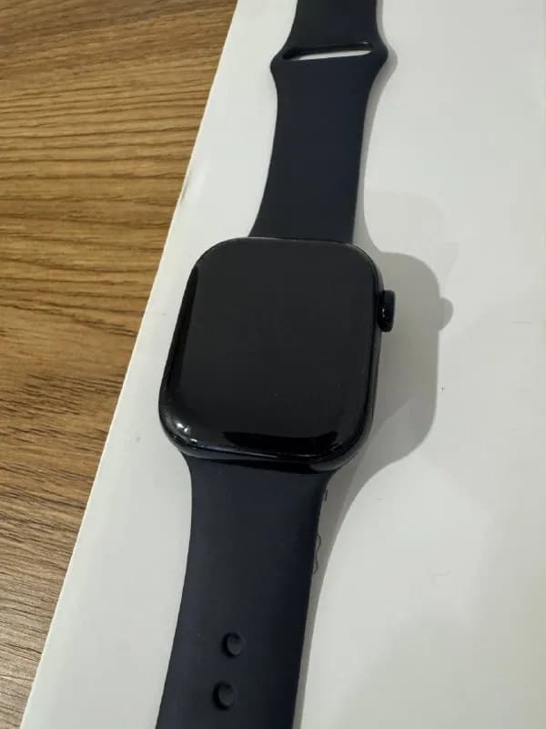 Apple Watch 11 42 mm — Батуми — 900 ₾