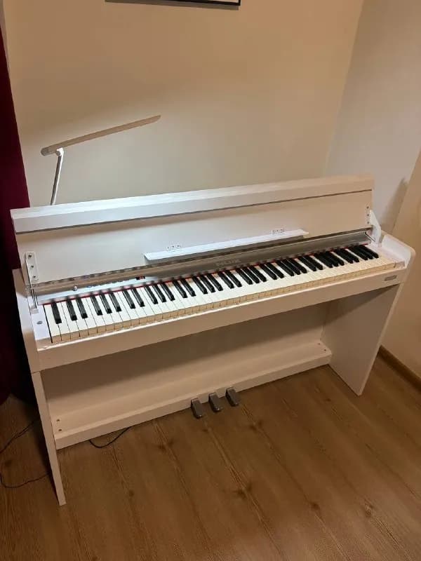 NUX WK-310 с молоточковым механизмом и педалями — в отличном состоянии, на гарантии. Все проверки пр — Тбилиси — 1 350 ₾