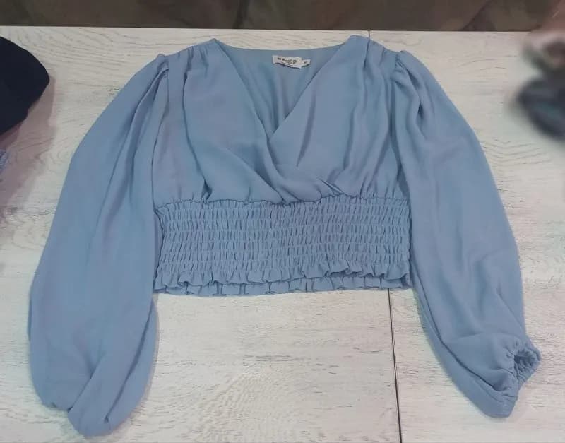 Блузка XS — Батуми — 10 ₾
