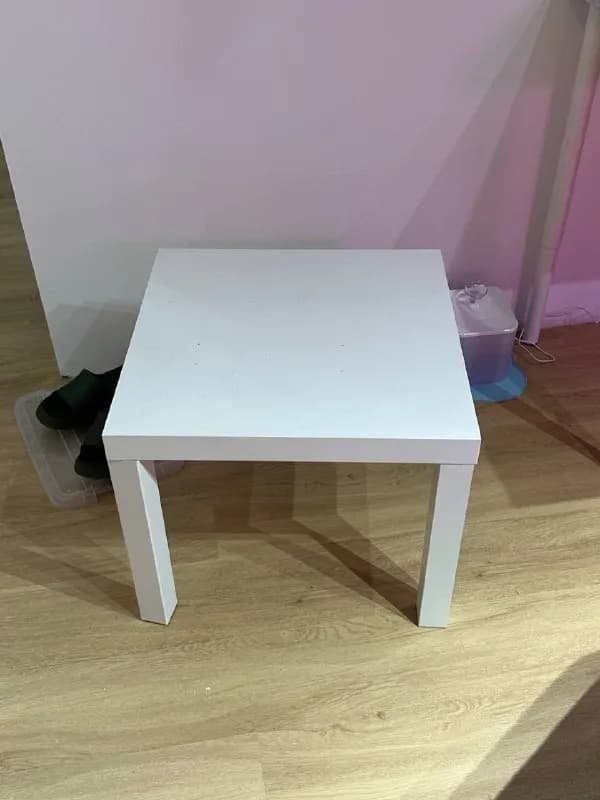 Столик низкий — Батуми — 30 ₾
