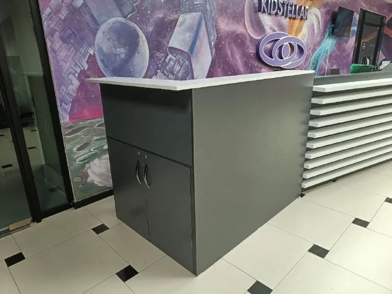 Стол ресепшн 150×100 см — Батуми — 330 ₾
