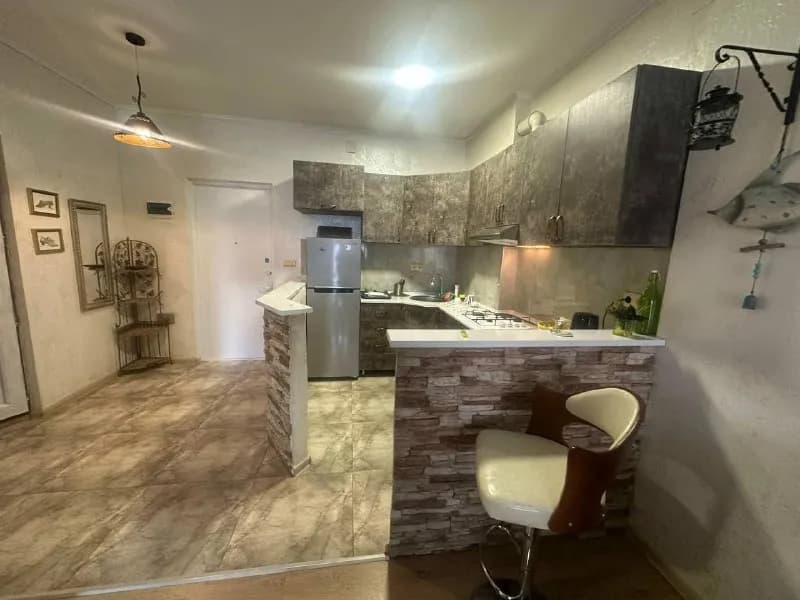 2+1 по улице Пиросмани, 18 — Батуми — 500 $
