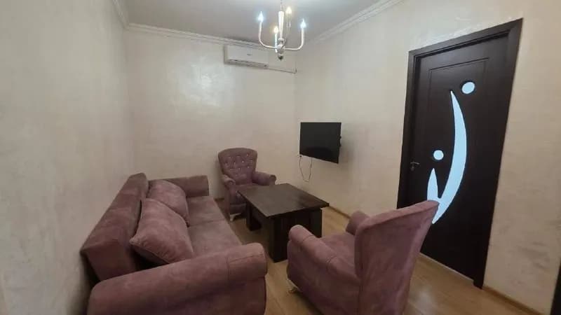2+1 по улице Комахидзе, 99 — Батуми — 600 $