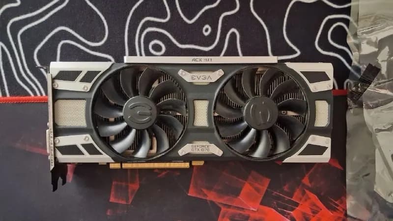 1070 от EVGA, работает на свои года отлично. — Тбилиси — 300 ₾