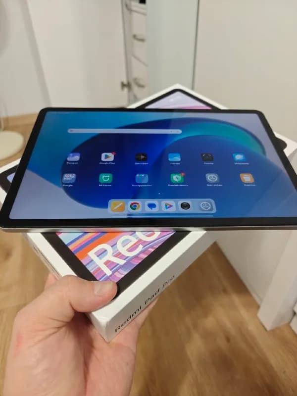 Redme pad pro 6/128, состоянии нового, покупался для нот, но музыкальное вдохновение меня быстро п — Батуми — 450 ₾