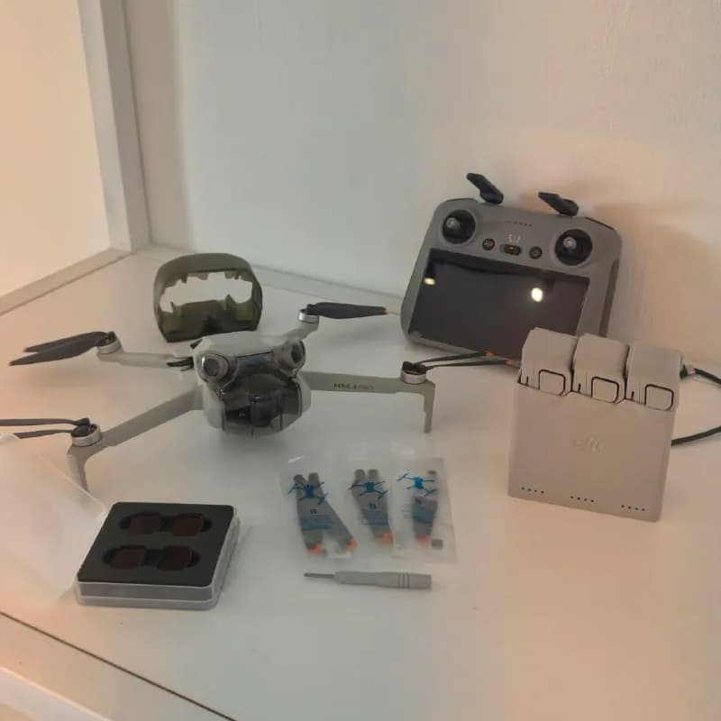 I'm selling some electronics I don't use anymore. I'll only be in Tbilisi in the next 4 days, so let — Тбилиси — 2 290 ₾