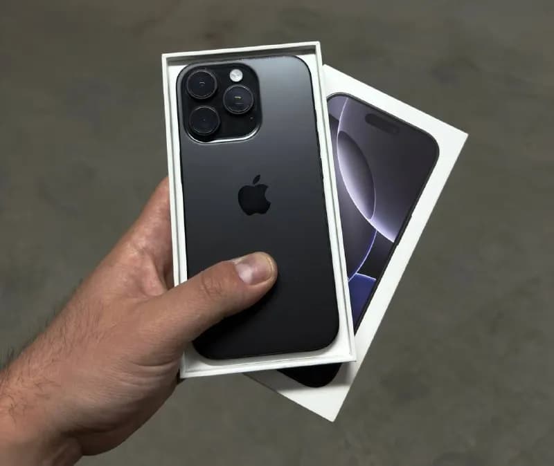 iPhone 16 Pro 256 ГБ. Поддерживает как физическую SIM-карту, так и eSIM. Состояние идеальное, безупр — Тбилиси — 2 100 ₾