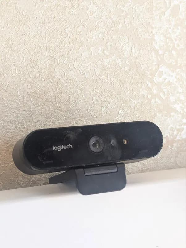 Logitech brio 4k. Состояние на фото, царапины на качество картинки не влияют. Рабочая — Тбилиси — 130 ₾