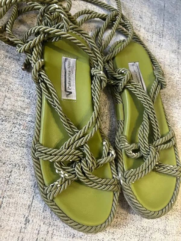 1. Босоножки Patsatsia (грузинский бренд) — Тбилиси — 80 ₾