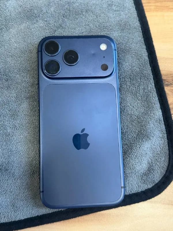 iPhone 17 Pro Max 🔥 — Батуми — 3,300 ₾